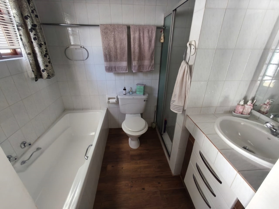 2 Bedroom Property for Sale in Protea Park North West